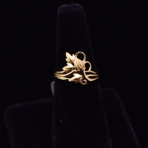 Ladies Ring
