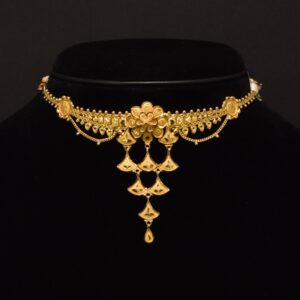 CHOKER